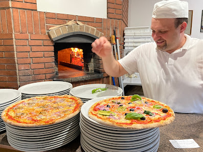 Pizzeria Al Pozzo Via Fratelli Cervi, 32, 40046 Porretta Terme BO, Italia
