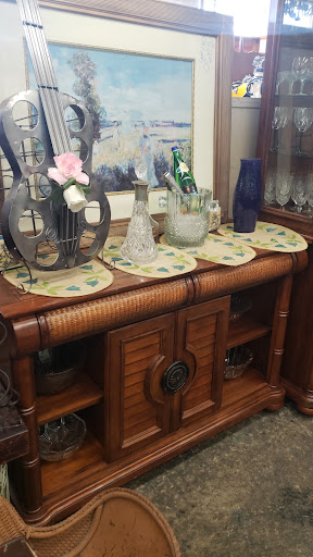 Thrift Store «Bnai Tzedukah Thrift Store», reviews and photos, 203 Sheridan Blvd, Inwood, NY 11096, USA