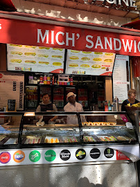 Atmosphère du Crêperie Mich'sandwiches à Paris - n°9