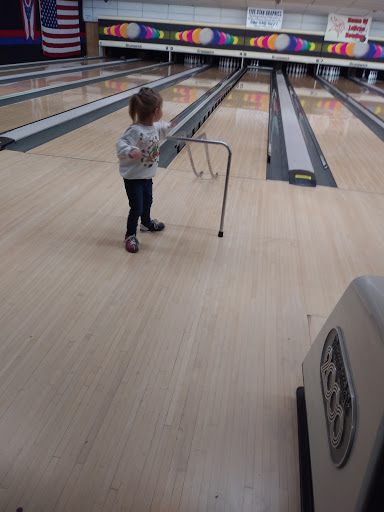Bowling Alley «Freeway Lanes of Warren», reviews and photos, 2700 Parkman Rd NW, Warren, OH 44485, USA