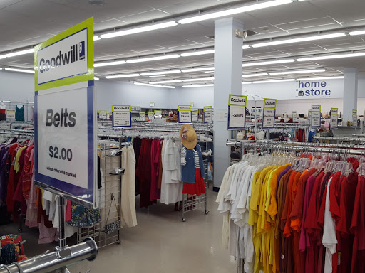 Thrift Store «Goodwill Washington Square Retail Store», reviews and photos, 5234 George Washington Memorial Hwy, Yorktown, VA 23692, USA