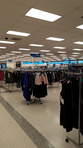 Clothing Store «Ross Dress for Less», reviews and photos, 7111 North Point Pkwy, Alpharetta, GA 30022, USA