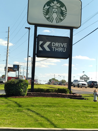 Coffee Shop «Starbucks», reviews and photos, 2034 N Highland Ave, Jackson, TN 38305, USA