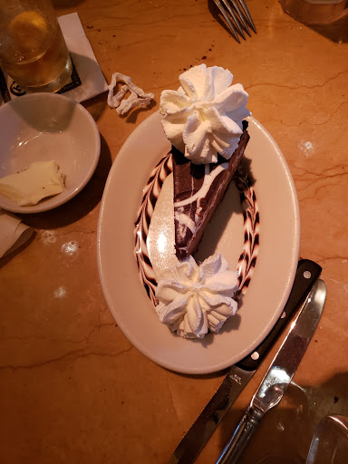 Restaurant «The Cheesecake Factory», reviews and photos, 5000 Shelbyville Rd, Louisville, KY 40207, USA