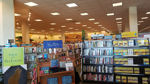 Book Store «Barnes & Noble», reviews and photos, 4000 Jericho Turnpike, East Northport, NY 11731, USA