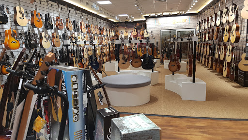 guitarguitar Birmingham