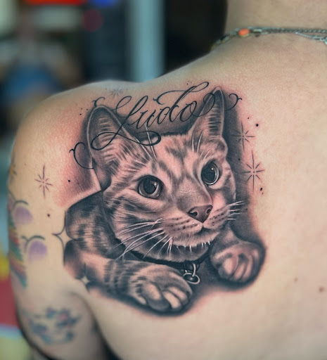 Explore traditional tattoo filler ideas, creative tattoo ideas in Honolulu, available at Sacred Art Tattoo Waikiki