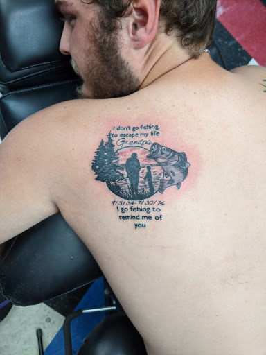 Tattoo Shop «Artistry In Motion», reviews and photos, 230 E Walnut St, North Vernon, IN 47265, USA