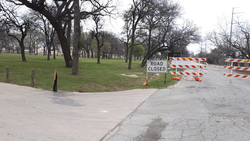 Park «California Crossing Park», reviews and photos, 5198 Riverside Dr, Irving, TX 75039, USA