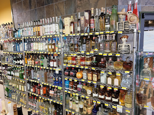 Liquor Store «Holiday Wine & Liquor», reviews and photos, 2714 E Griffin Pkwy, Mission, TX 78572, USA