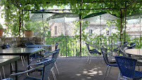 Atmosphère du Restaurant La Sardine sous la vigne à Les Vans - n°2
