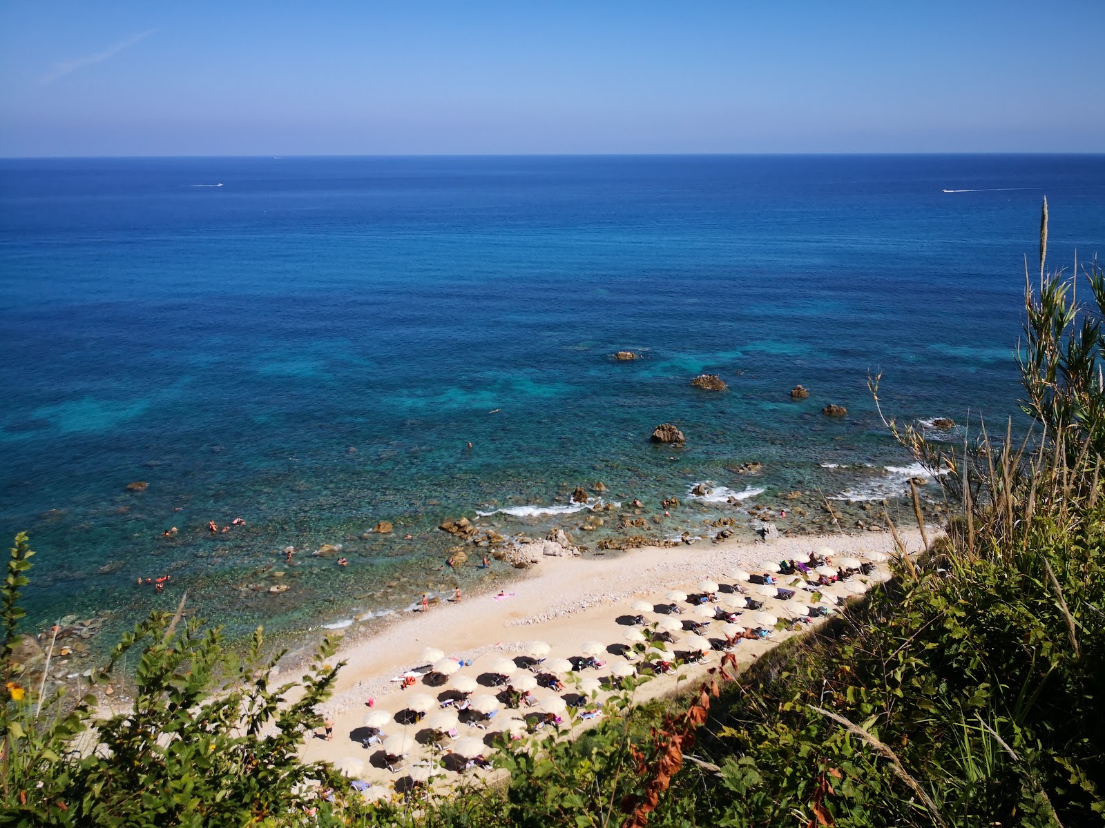 Foto de Spiaggia Michelino II con piedra superficie