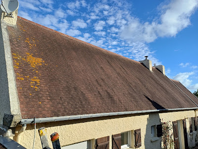 Artisan Leverd Couvreur Ravalement Gouttière Nettoyage à Noyal-Châtillon-sur-Seiche