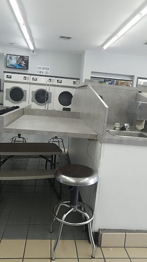 Laundromat «Suds Factory Coin Laundry», reviews and photos, 2830 Eastern Ave, Sacramento, CA 95821, USA