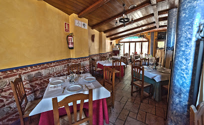 Alojamiento Rural y Restaurante Raisa - C. Prta Nueva, 35, 23292 Hornos, Jaén, Spain