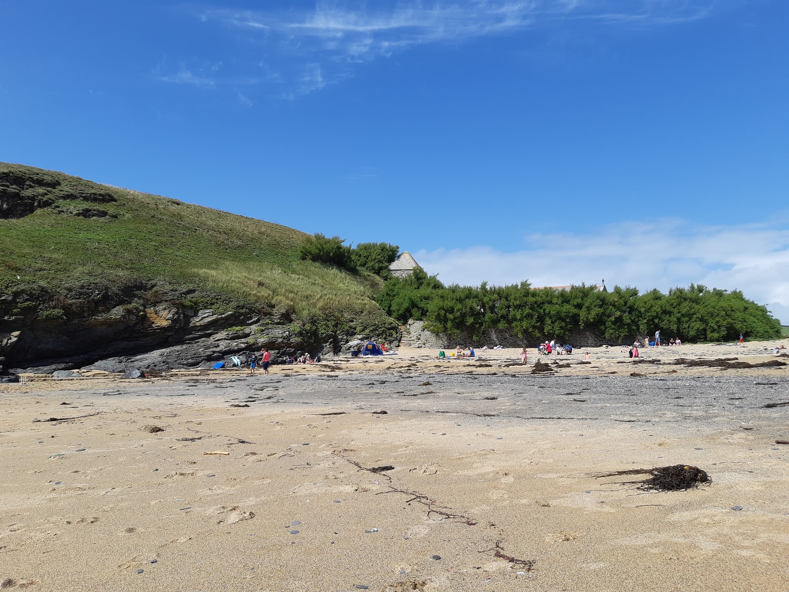 Fotografie cu Poldhu Beach zonele de facilități