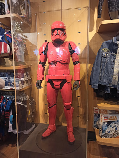 Toy Store «Disney Store», reviews and photos, 1540 Broadway, New York, NY 10036, USA
