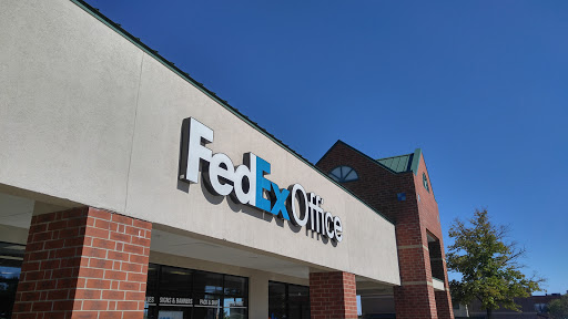Print Shop «FedEx Office Print & Ship Center», reviews and photos, 10201 University Ave, Clive, IA 50325, USA