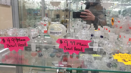 Wine Store «The City Tobacco & Beverage», reviews and photos, 621 Lafayette Rd, Seabrook, NH 03874, USA