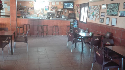 Bar Casillero - Avenida Puerto de Chipiona, Camino del Olivar, 33, 11550 Chipiona, Cádiz, Spain