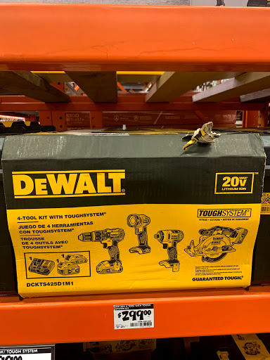 Home Improvement Store «The Home Depot», reviews and photos, 13500 Middlebelt, Livonia, MI 48150, USA