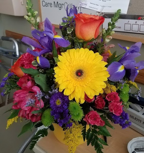 Florist «Mums the Word-A Florist», reviews and photos, 1175 N Berkeley Ave, Fullerton, CA 92832, USA