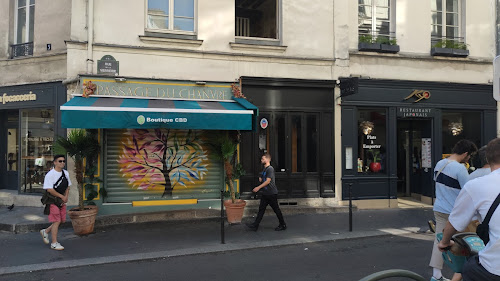 magasin d'informatique à Paris