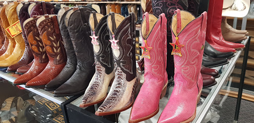 Supermarket «Save Mart Supermarkets», reviews and photos, 260 California 65, Lindsay, CA 93247, USA