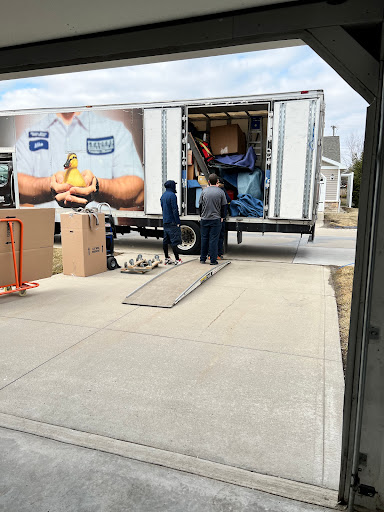 Moving Company «Leaders Moving & Storage Co.», reviews and photos, 7455 Alta View Blvd, Columbus, OH 43085, USA