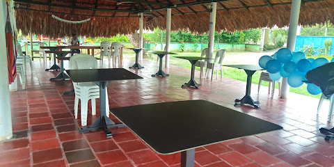 Centro recreacional y restaurante Cocomono - Majagual vía a achi, km 2, Majagual, Sucre, Colombia
