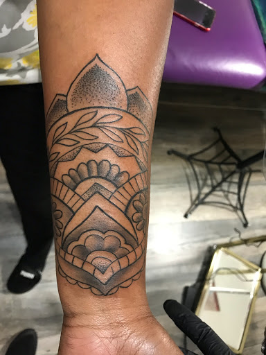 Explore 2 daughters tattoo ideas, creative tattoo ideas in Frisco, available at Frisco Tattoo Company - Steel PaintBrush