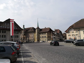 Parkplatz Schulhaus