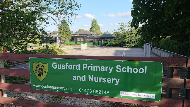Reviews of Gusford Community Primary School in Ipswich - School