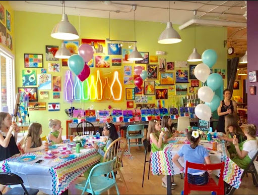 Party Planner «Bottle & Bottega La Grange», reviews and photos, 1 W Harris Ave, La Grange, IL 60525, USA