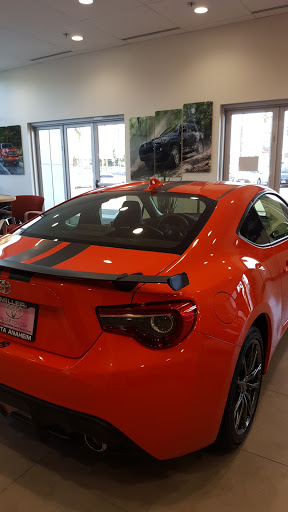Toyota Dealer «Miller Toyota of Anaheim», reviews and photos, 1331 N Euclid St, Anaheim, CA 92801, USA