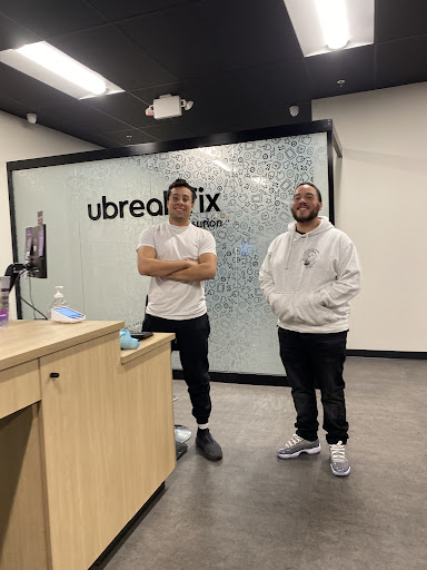 uBreakiFix by Asurion image