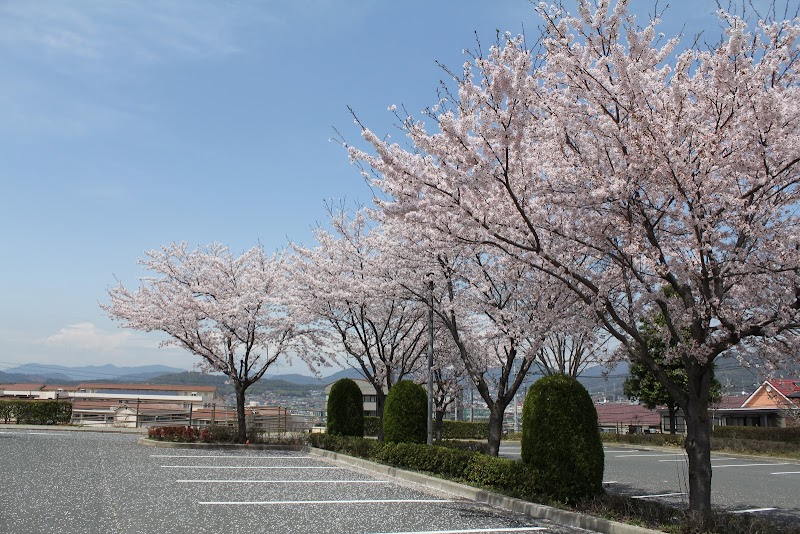 東広島市立 中央図書館