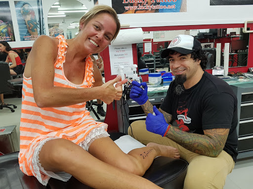 Tattoo Shop «Lucky Tattoo», reviews and photos, 1639 Washington Ave, Miami Beach, FL 33139, USA