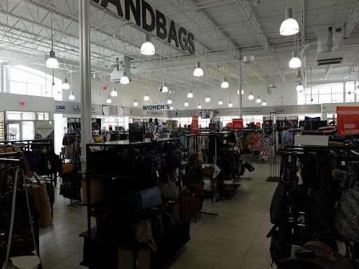 Department Store «Saks OFF 5TH», reviews and photos, 1155 Buck Creek Rd #400, Simpsonville, KY 40067, USA