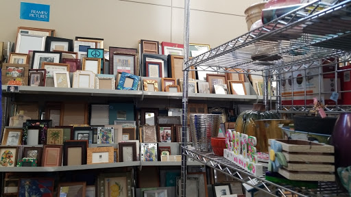 Non-Profit Organization «Goodwill Store & Donation Center», reviews and photos, 351 E Roosevelt Rd, Lombard, IL 60148, USA