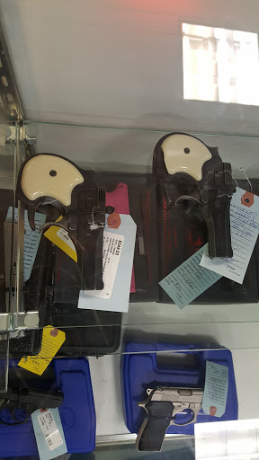 Pawn Shop «University Gun & Pawn Shop», reviews and photos, 2012 E Fletcher Ave, Tampa, FL 33612, USA