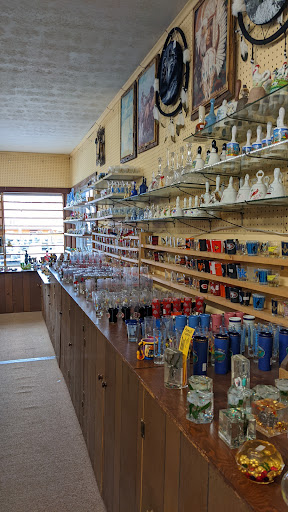 Gift Shop «Wild Wonderful Gift Shop», reviews and photos, 803 Mammoth Cave Rd, Cave City, KY 42127, USA