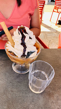 Plats et boissons du Restaurant de sundae Glacier CLAVEL à Rogliano - n°2