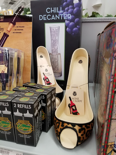 Shopping Mall «Walpole Mall», reviews and photos, 90 Providence Hwy, East Walpole, MA 02032, USA