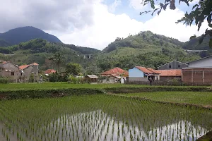 Cimuncang Village image