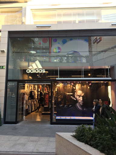 Adidas Store Palma