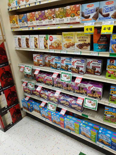 Grocery Store «Hollywood Super Market», reviews and photos, 714 N Main St, Royal Oak, MI 48067, USA