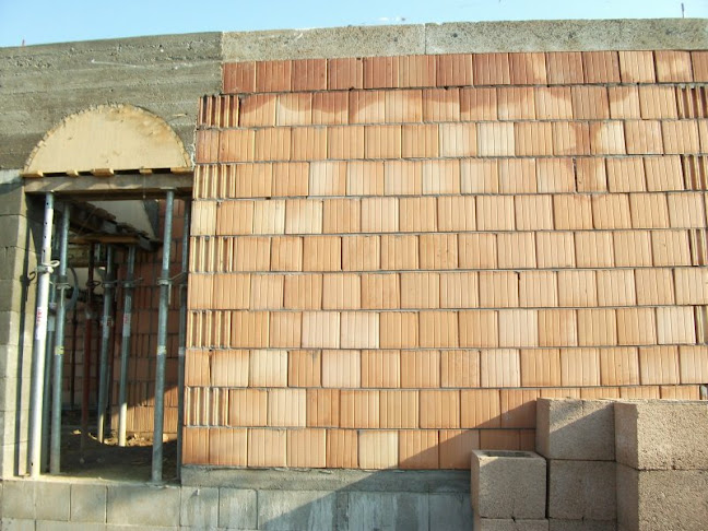 Opinii despre Felújít-lak în Gödöllő - Építőipari vállalkozás