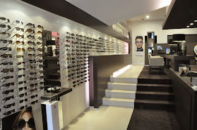 Smeets-Van Hopplynus Opticiens, Produit d'entretien