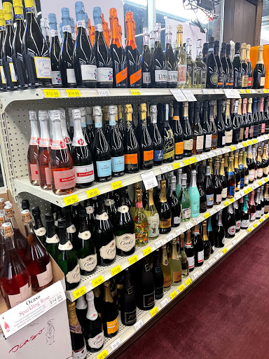 Liquor Store «M&R Liquors», reviews and photos, 920 Queen St, Southington, CT 06489, USA